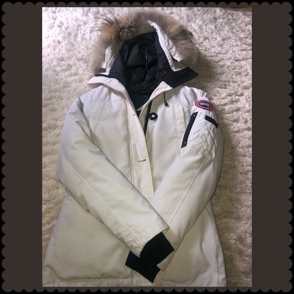 ♥️CANADA GOOSE COAT!